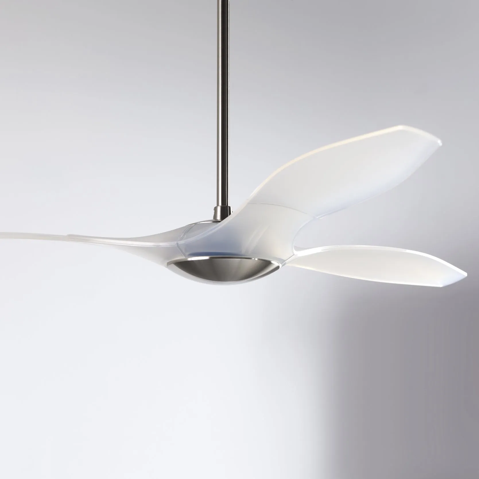 IC/Brisa DC Ceiling Fan