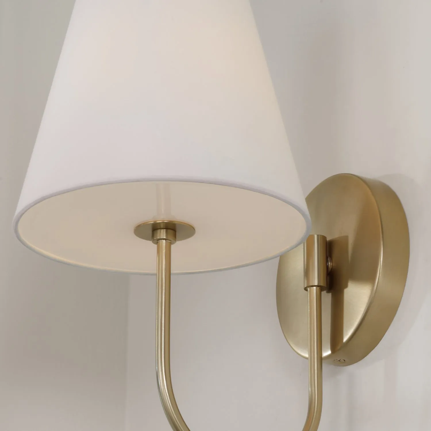 Tabitha Sconce